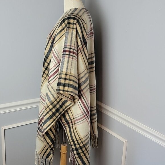 WOOLRICH Tan Black Tartan Plaid Preppy Fringe Blanket Drape Poncho Cape Wrap OS - Picture 3 of 6